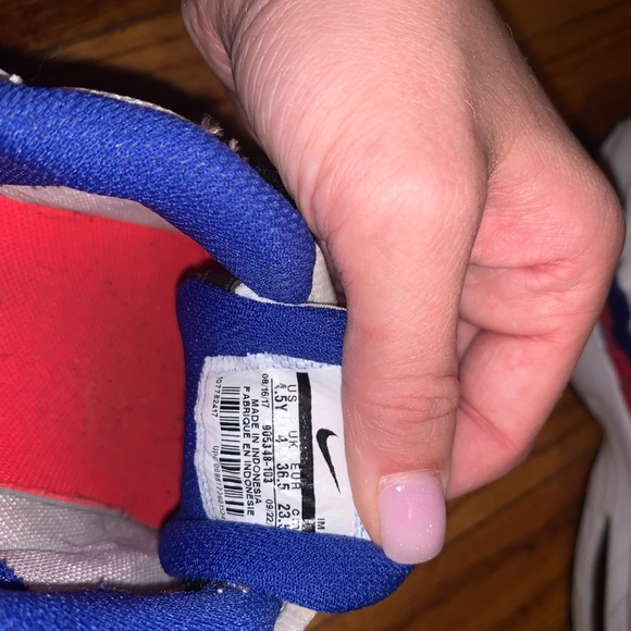 Nike Women’s Air Max 95 - Picture 2 of 4